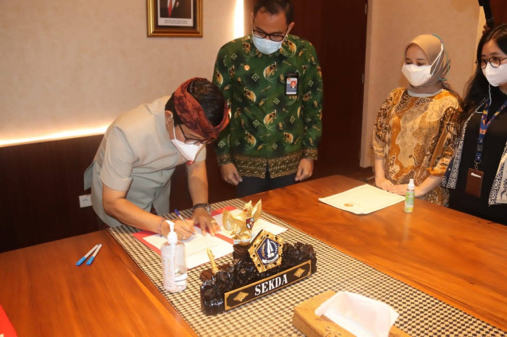 Sekda Adi Arnawa Tandatangani Berita Acara Hasil Asistensi dan Verifikasi Penerapan Sistem Merit di Pemerintah Kabupaten Badung